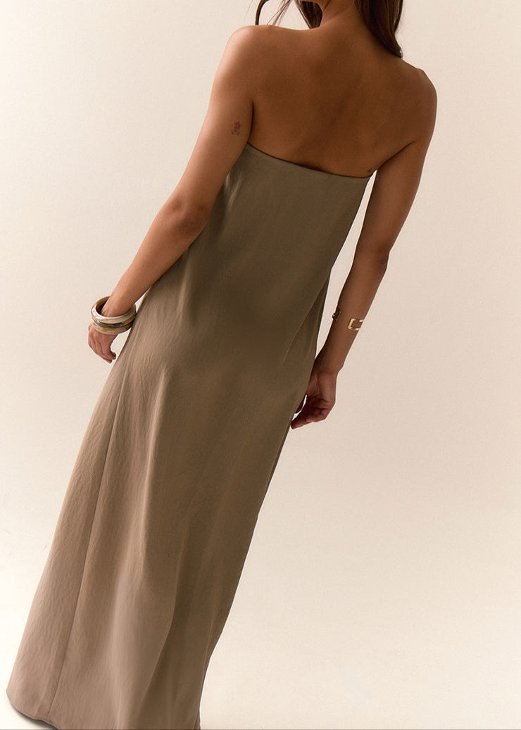 Vestido Maxi Strapless.