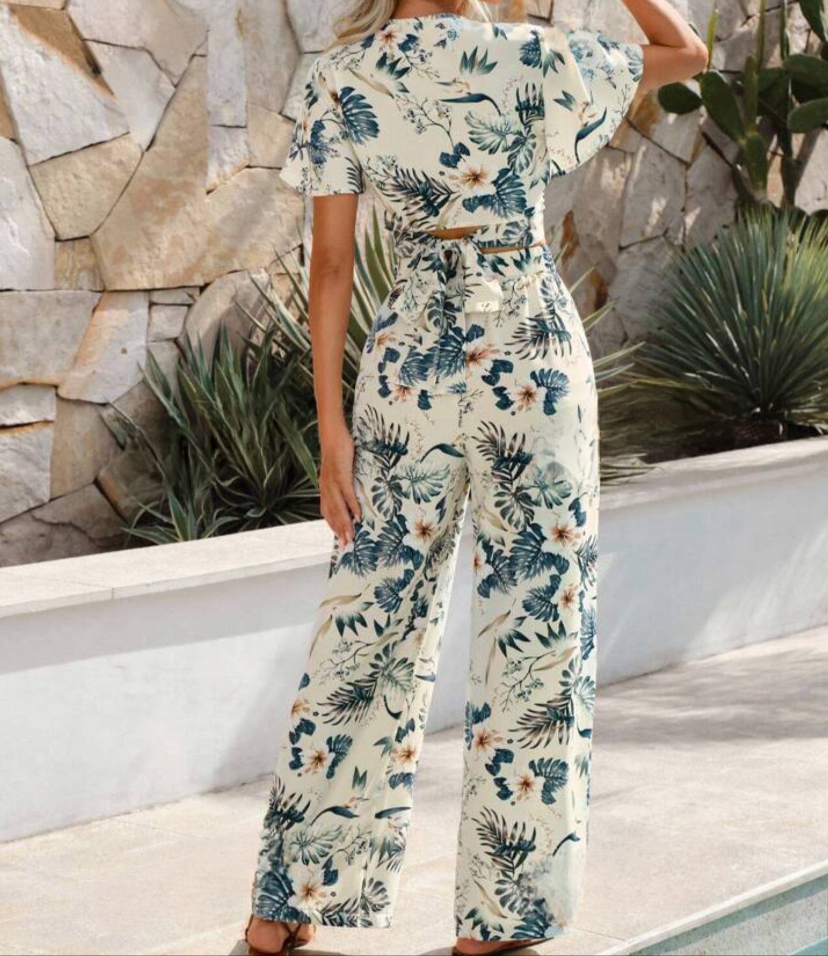 Tropical Breeze Floral Set.